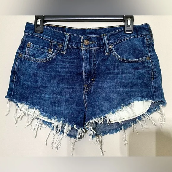🔥 EUC 514” Levi’s Vintage Cutoff Denim Shorts-Medium Rise! - Picture 1 of 5